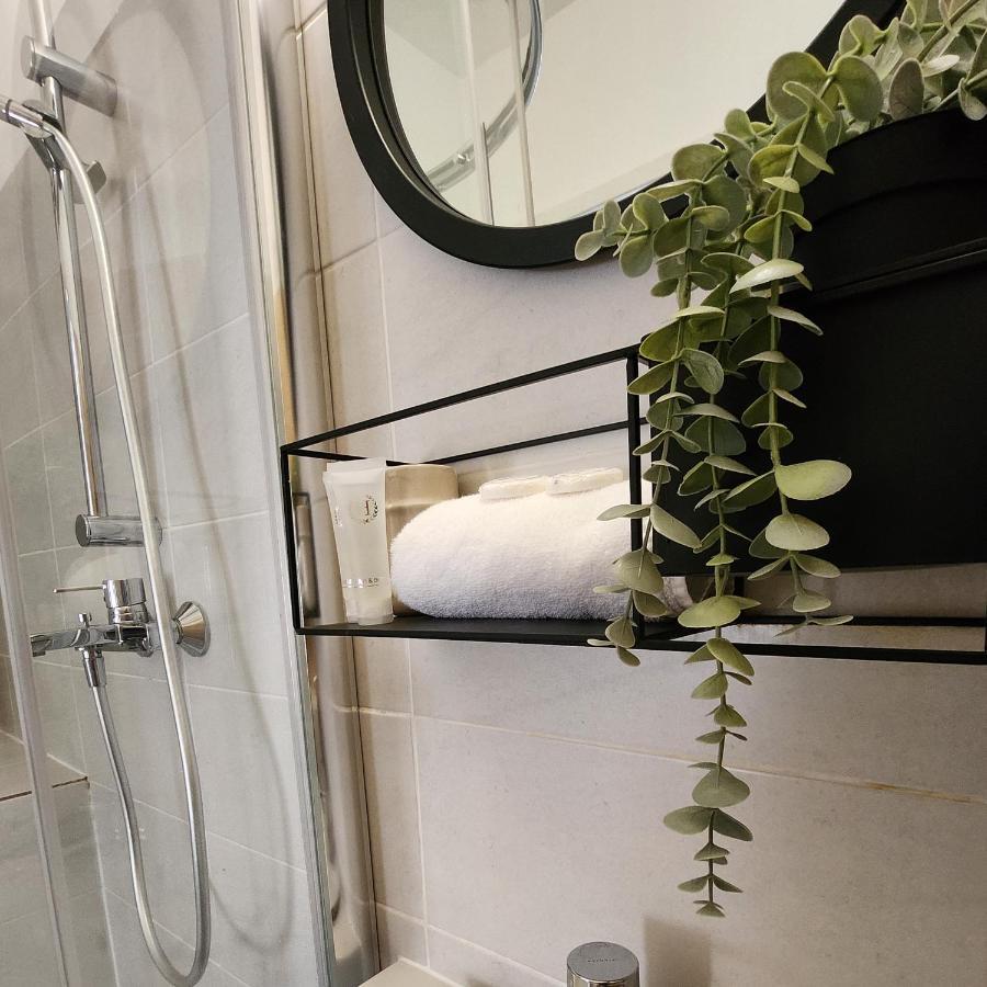 The-Point Lovely Studio In Center Of Bucarest Extérieur photo